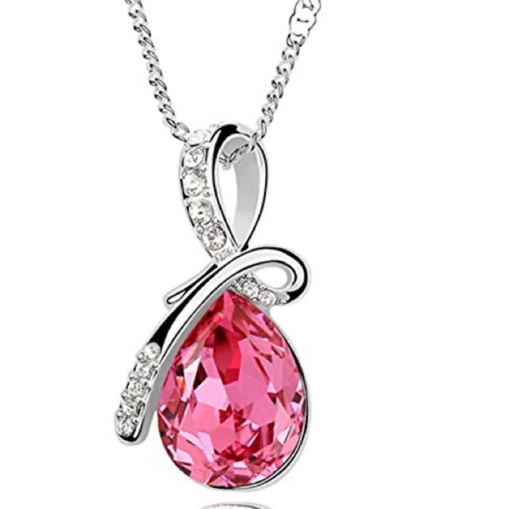 💋$6 or 2/$10💋Swarovski crystal necklace. NWT. - Picture 3 of 8